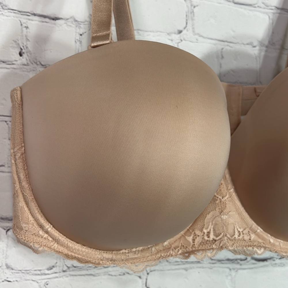 Torrid Nude Lace Bra - Picture 2 of 13